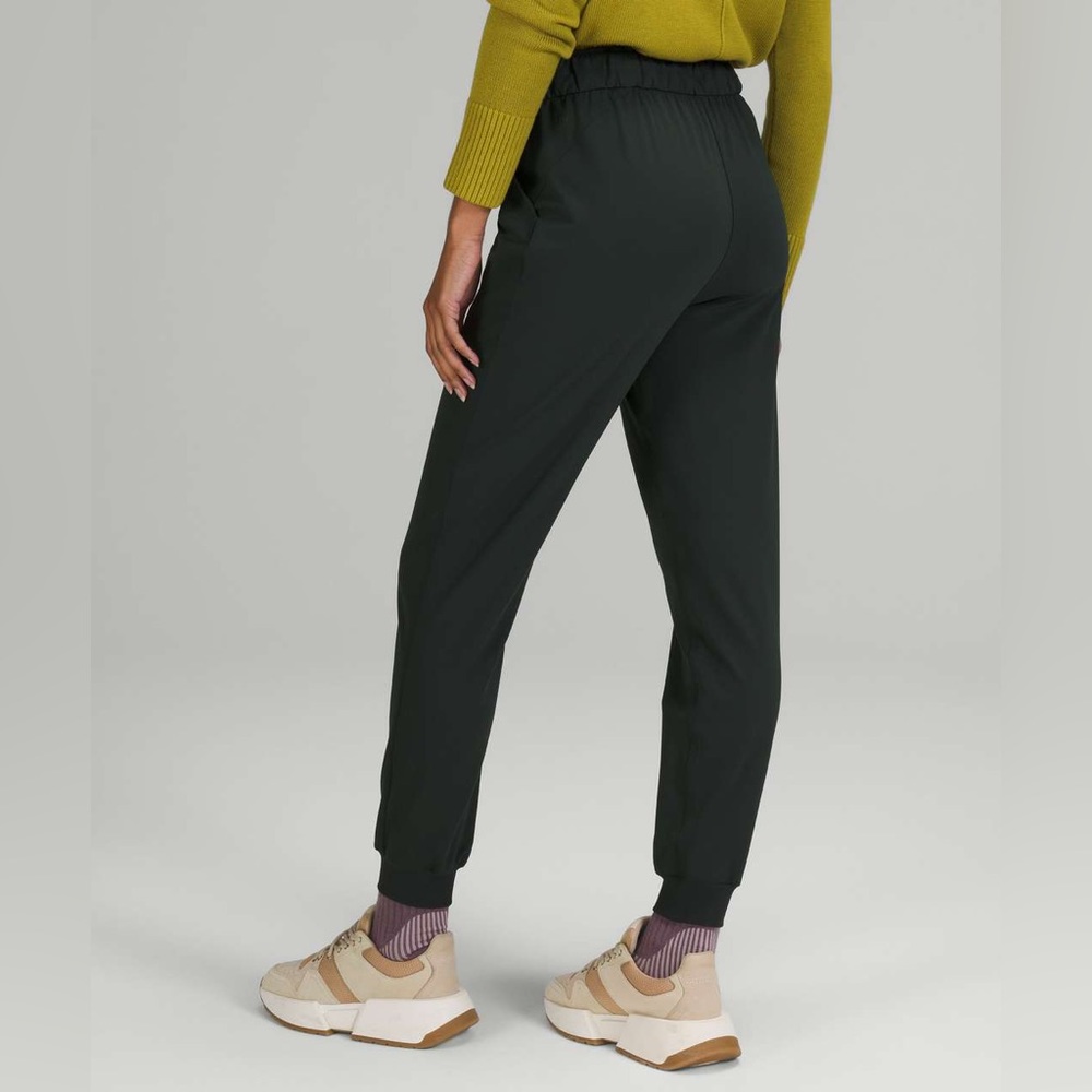 Lululemon Stretch Luxtreme High-Rise Jogger, size 14, Rainforest Green - Picture 5 of 9